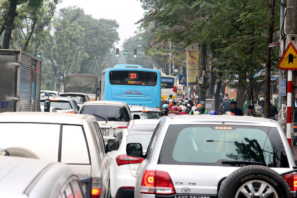 Video ảnh: Hà Nội: 8 điểm đen ùn tắc mới, giáp Tết chớ dại đi qua Video ảnh: Hà Nội: 8 điểm đen ùn tắc mới, giáp Tết chớ dại đi qua