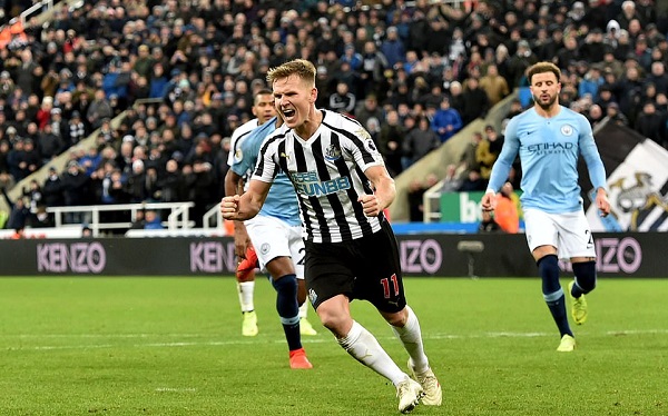 Clip: Thua ngược Newcastle United, Man City giương cơ trắng trong cuộc đua vô địch