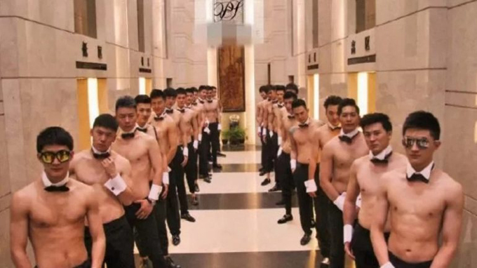 Thượng Hải truy quét câu lạc bộ trai bao cho quý bà