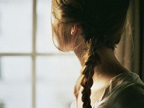 Vừa hay tin có thai, người yêu viết tờ cam kết cưới, nào ngờ mẹ tôi xé luôn và cấm anh ấy bước vào nhà