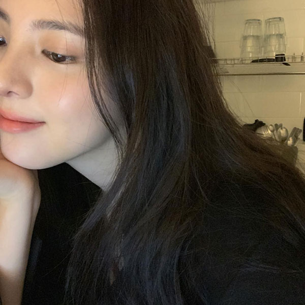 Muốn trang điểm ít mà thật sang, nàng công sở chỉ cần ghi nhớ 4 bí kíp chân truyền này