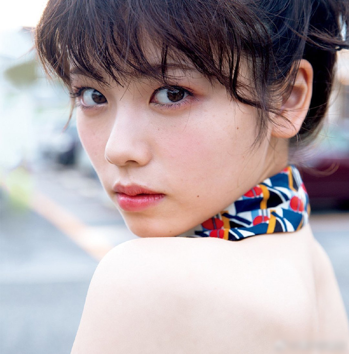 Diễn viên Nhật Bản chụp ảnh bikini sau khi giảm cân