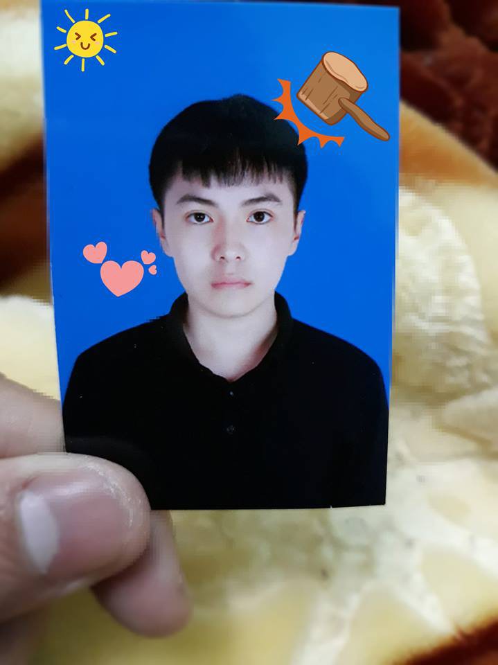 Giả gái xinh và duyên đến lạ lùng, nam sinh được các chàng trai thi nhau xin info vì giống con gái thật quá