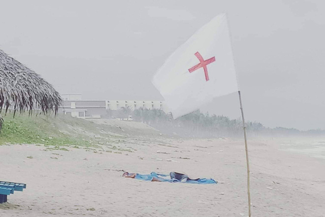 Vụ mẹ già đội mưa chờ tìm con trai trên cầu Đà Nẵng: Thi thể nam thanh niên được phát hiện ở biển An Bàng