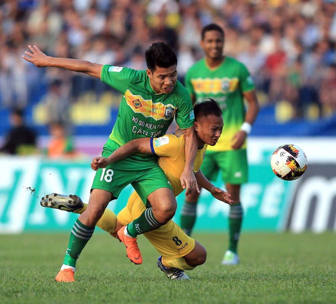Bùi Tiến Dũng và những cầu thủ rời CLB Thanh Hóa trước V.League 2019