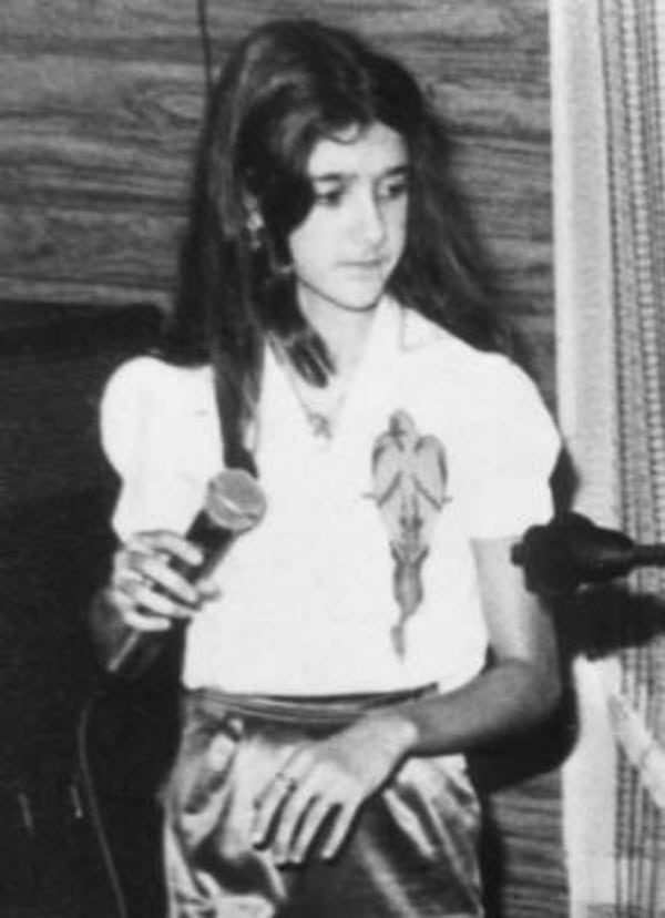 Giải mã cuộc đời ít biết về thiên tài âm nhạc Celine Dion để biết cô vững vàng thế nào sau hai năm chồng qua đời