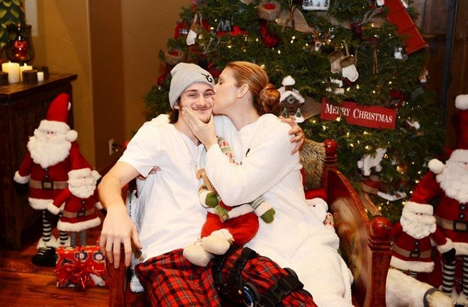 Giải mã cuộc đời ít biết về thiên tài âm nhạc Celine Dion để biết cô vững vàng thế nào sau hai năm chồng qua đời