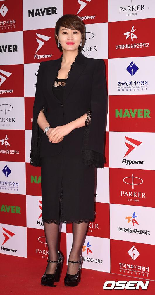 U50, nữ hoàng gợi cảm nhất làng giải trí Hàn Kim Hye Soo vẫn chưa có người đánh bại