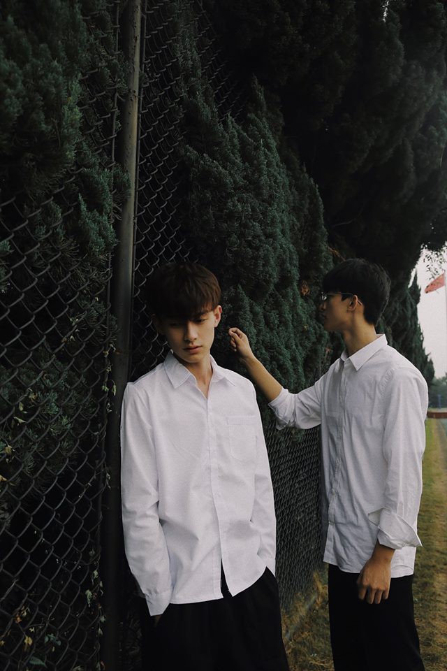 Hai hot boy Trung Quốc khoe bộ ảnh đậm mùi chemistry làm dân tình thi nhau đẩy thuyền Hai hot boy Trung Quốc khoe bộ ảnh đậm mùi chemistry làm dân tình thi nhau đẩy thuyền