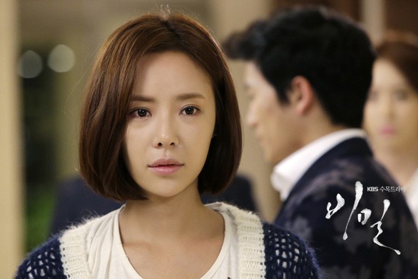 Hwang Jung Eum - nữ hoàng của nữ hoàng: Yêu một người 10 năm không cưới, cưới một người chỉ 6 tháng hẹn hò