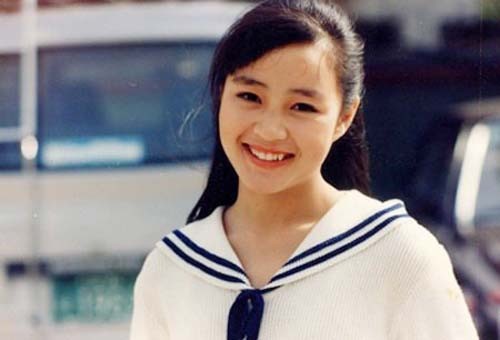 Tường thành nhan sắc xứ Hàn tuổi đôi mươi: Toàn vẻ đẹp cực phẩm không dao kéo, chả trách mãi vẫn chưa tìm được người kế vị