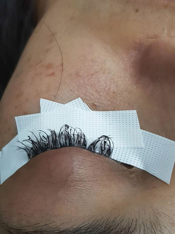 Sát Tết chị em đi nối mi rần rần, nhưng để hàng mi đẹp mượt mà thì bạn cần lưu ý 4 điều sau