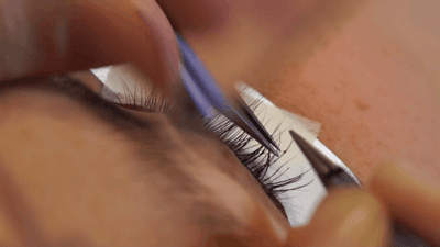 Sát Tết chị em đi nối mi rần rần, nhưng để hàng mi đẹp mượt mà thì bạn cần lưu ý 4 điều sau