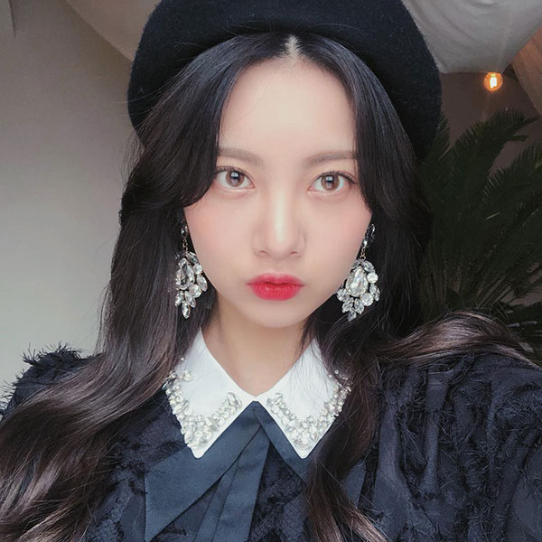 Bỏ ra tiền triệu mua váy áo chưa chắc trông đã hay ho bằng những món phụ kiện chỉ vài chục nghìn này