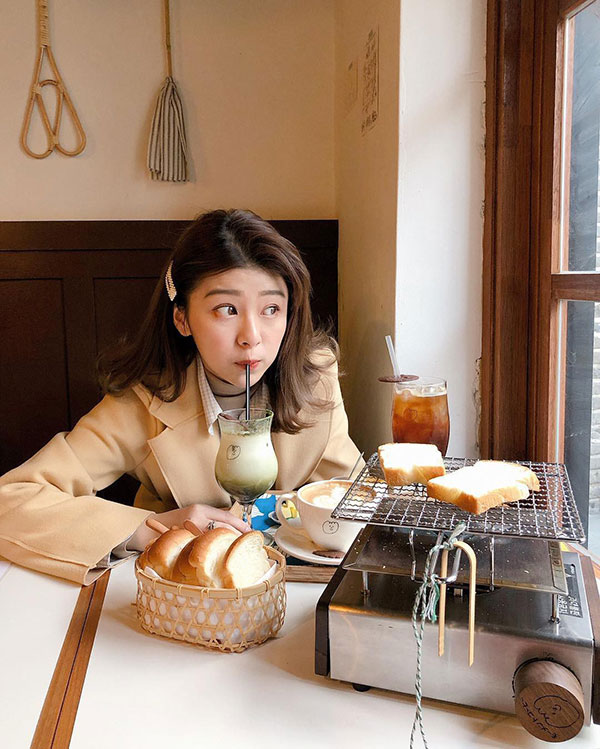 Bỏ ra tiền triệu mua váy áo chưa chắc trông đã hay ho bằng những món phụ kiện chỉ vài chục nghìn này