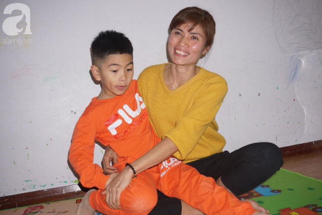 Cái Tết đầu tiên sau 6 năm của người mẹ cùng đứa con bị trao nhầm sau khi sinh ở Ba Vì