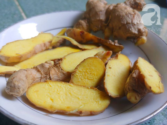 Vụ sản phụ chết sau khi uống rượu gừng: Bác sĩ tiết lộ hiểm họa khi dùng gừng mà nhiều bà mẹ vẫn lầm tưởng