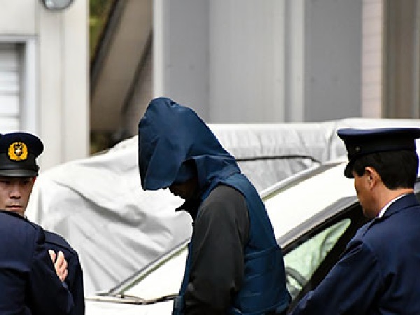 Bé gái Nhật Bản bị bố đẻ bạo hành đến chết, 14 tháng sau bức thư cầu cứu gửi nhà trường