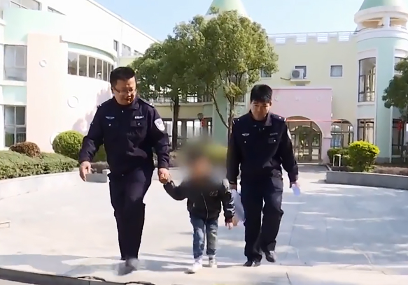 Ly hôn khi đã có con trai 2 tuổi, cặp vợ chồng bán con giá 400 triệu đồng vì lý do không thể tin nổi