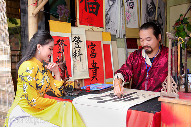 Ảnh: Tái hiện không gian Tết xưa tại Văn Miếu