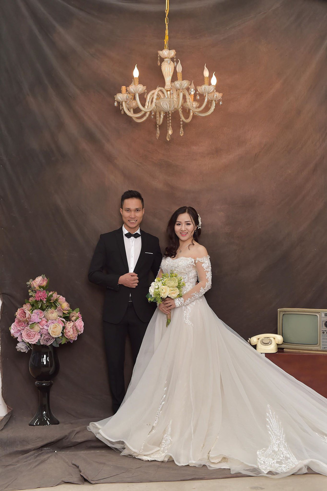 Nấu cháo chăm vợ đẻ, anh chồng khiến dân mạng cười bò vì thành quả như cơm vùi chân giò trong nồi cơm điện