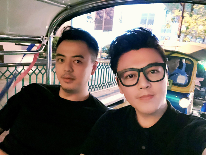 Anh trai MC Tuấn Tú sốc vì bị đồn vỡ nợ, phải bán nhà