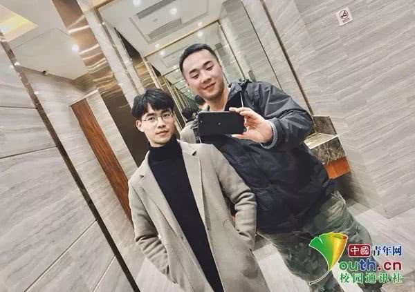 Sợ cảnh chen chúc tàu xe, nam sinh đạp xe 500km, đi hết 7 ngày để về nhà ăn Tết