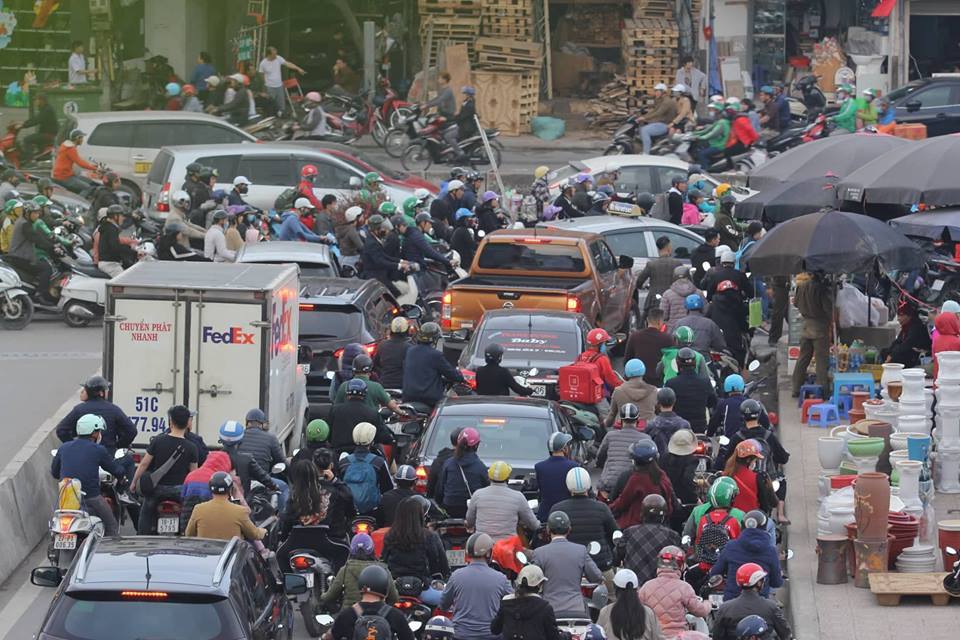 Thảm họa tắc đường Hà Nội chiều 27 Tết: Đừng ai ra đường giờ này