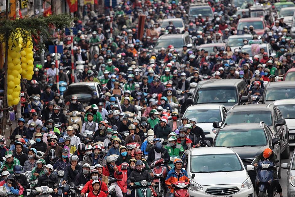 Thảm họa tắc đường Hà Nội chiều 27 Tết: Đừng ai ra đường giờ này