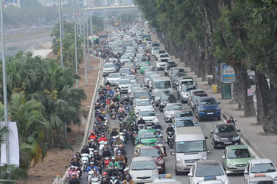 Thảm họa tắc đường Hà Nội chiều 27 Tết: Đừng ai ra đường giờ này