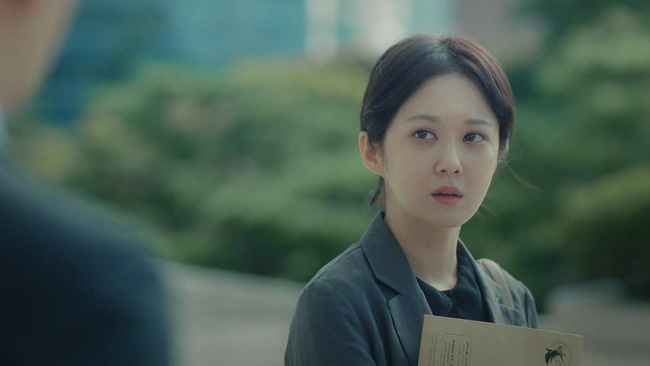 Con ốm nhập viện vẫn bị bắt về quê ăn Tết, nàng dâu ra tối hậu thư khiến mẹ chồng cũng phải e dè