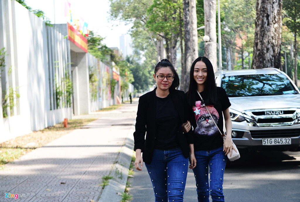 Vụ án bị đình chỉ, hoa hậu Phương Nga có được bồi thường?