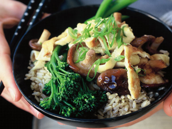 Cẩn trọng những thực phẩm chứa nhiều hóa chất được ăn nhiều vào dịp Tết, làm thế nào để ăn an toàn?