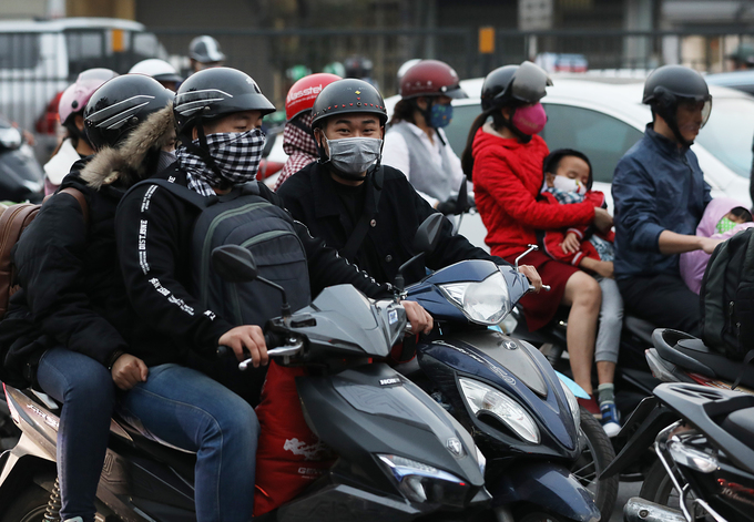 Phố Hà Nội ùn tắc nhiều cây số ngày giáp Tết