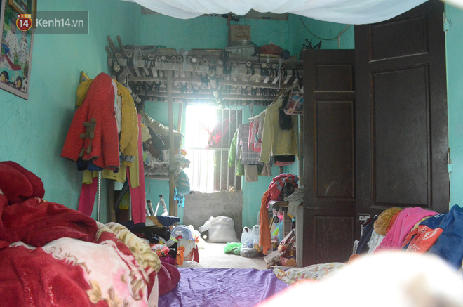 Tết buồn của cặp vợ chồng chênh lệch 43 tuổi ở Hà Nam: Không đào quất, không bánh chưng, 3 đứa con thơ phải mặc đồ cũ