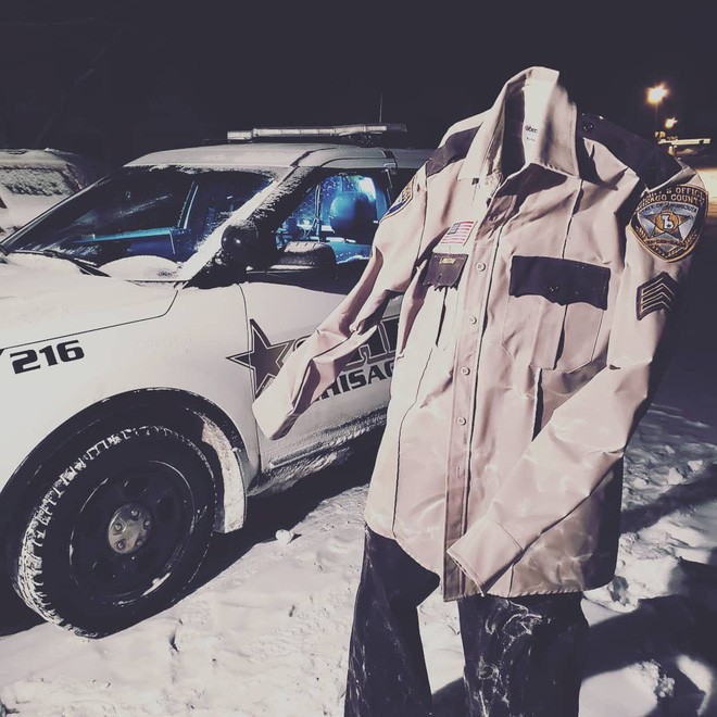 Lạc quan như người Mỹ: Thi nhau đông cứng quần jeans, nấu mì bay trong đợt giá rét kỷ lục