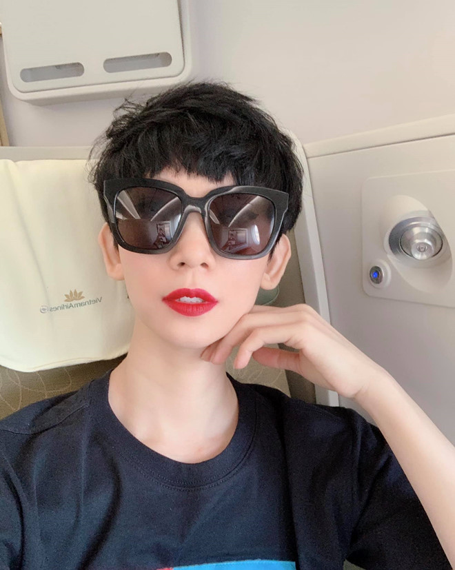 Sao Việt kết thúc show diễn cuối năm, về nhà đón Tết cùng gia đình