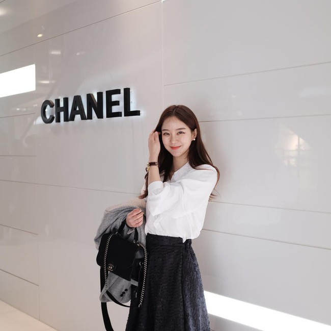 Dù bận rộn chuẩn bị Tết nhưng street style của các quý cô châu Á vẫn thời thượng và đẹp hết nấc