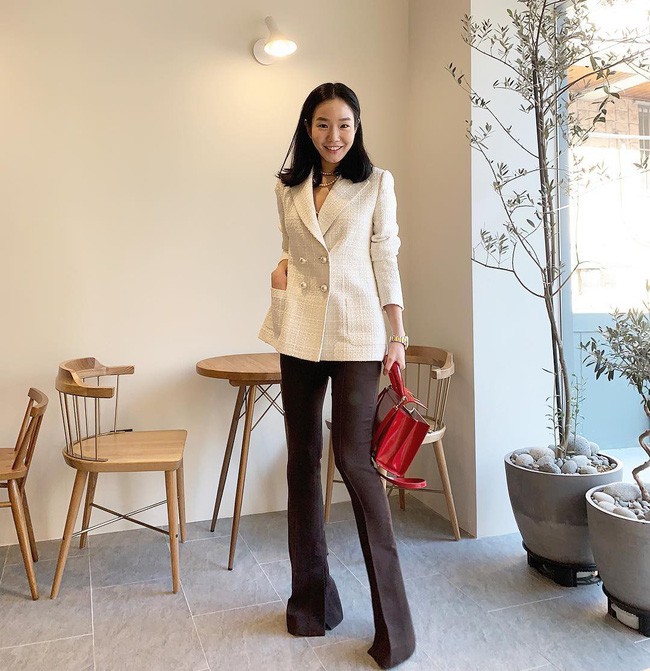 Dù bận rộn chuẩn bị Tết nhưng street style của các quý cô châu Á vẫn thời thượng và đẹp hết nấc