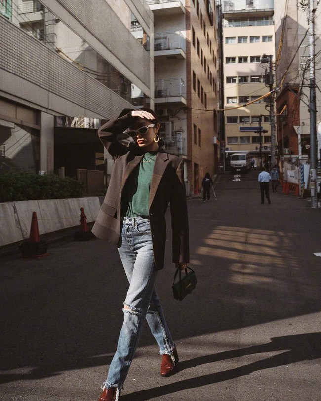 Dù bận rộn chuẩn bị Tết nhưng street style của các quý cô châu Á vẫn thời thượng và đẹp hết nấc