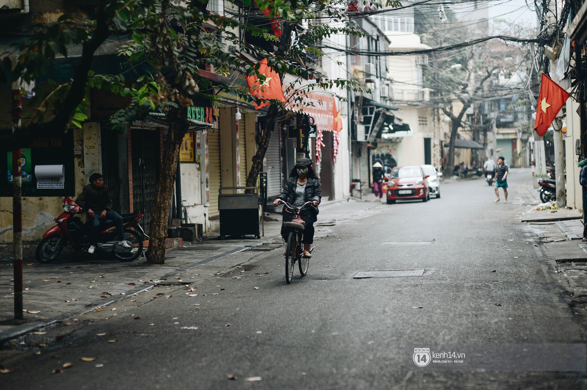 Có một Hà Nội sáng 30 Tết vắng lặng, an nhiên và rất... Hà Nội!