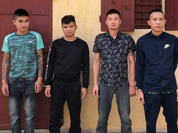 2 nhóm thanh niên hỗn chiến trong quán karaoke, 4 người bị thương