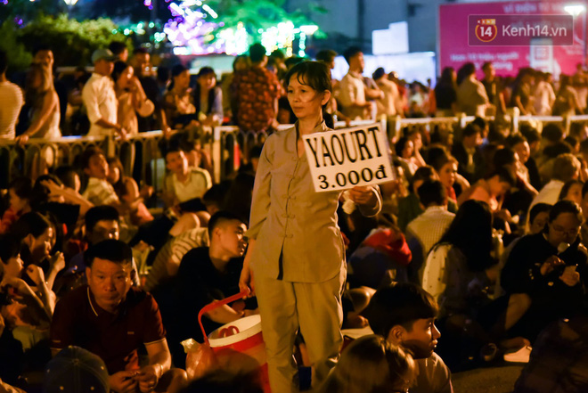 Pháo hoa rợp trời đêm giao thừa, cả nước hân hoan chào đón năm mới Kỷ Hợi 2019