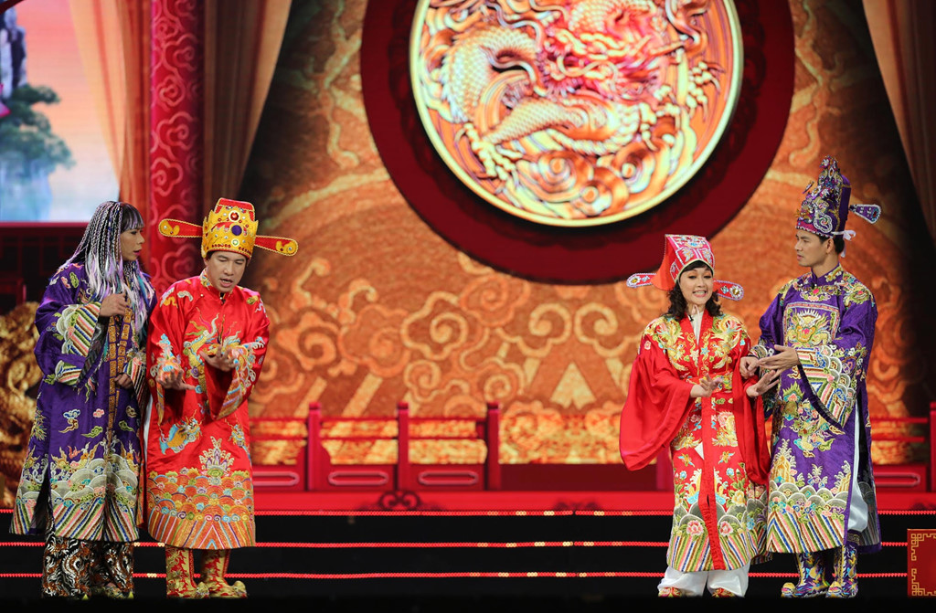 NTK nói gì khi trang phục của Bắc Đẩu châm biếm vua cà phê?