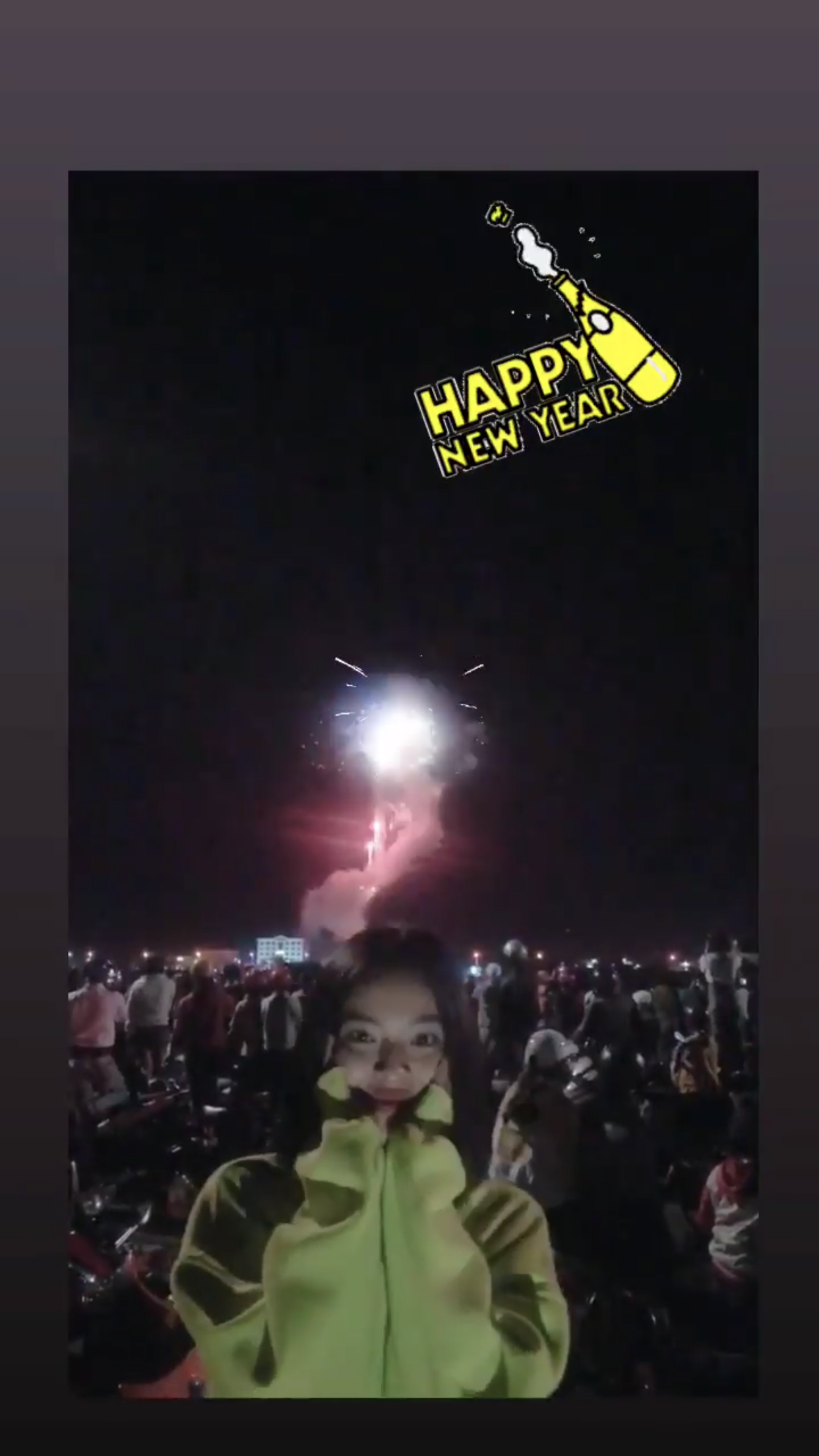 Hotboy, hotgirl Việt háo hức chia sẻ những khoảnh khắc đầu tiên của năm 2019