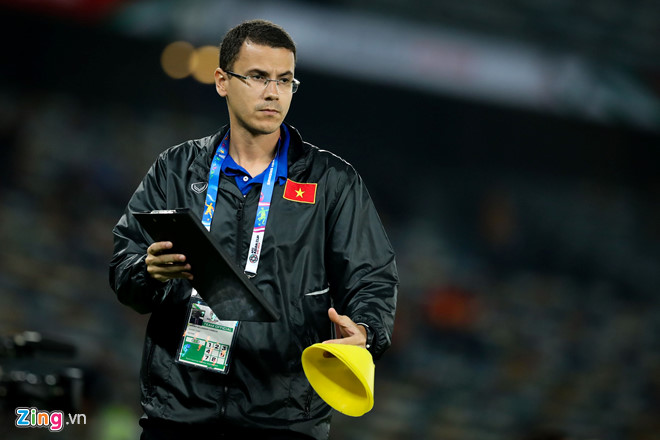 Trợ lý HLV Park Hang-seo chúc Tết bằng tiếng Việt