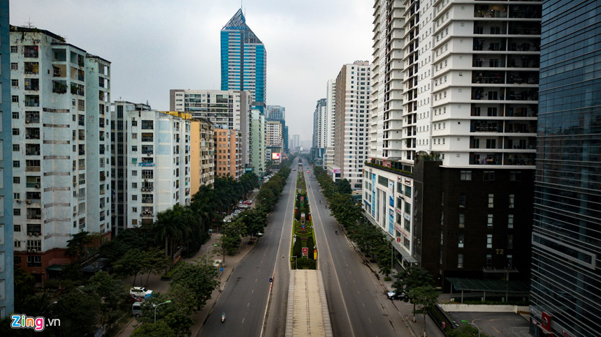 Cảnh vắng vẻ ở Hà Nội sáng mùng 1 Tết