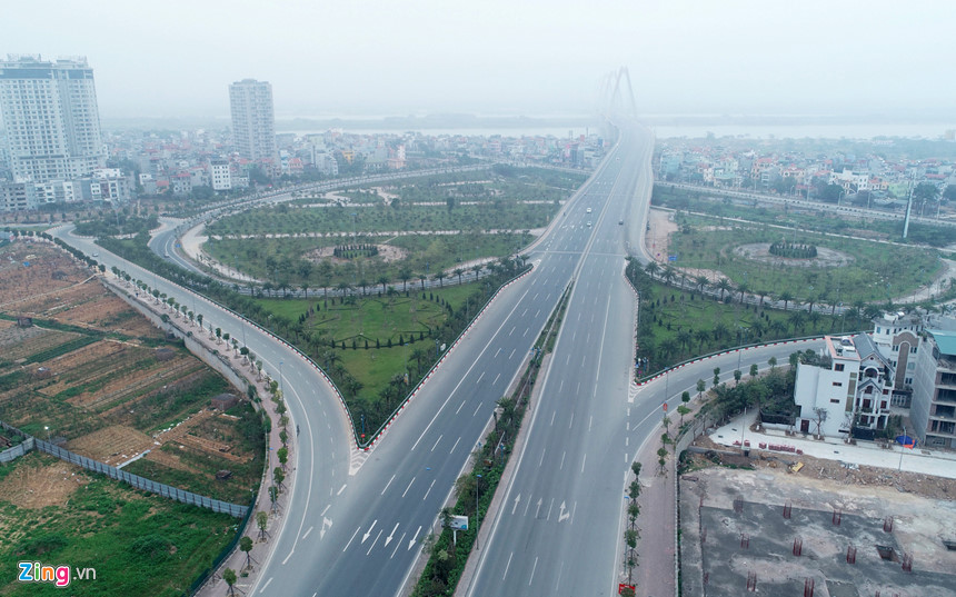 Cảnh vắng vẻ ở Hà Nội sáng mùng 1 Tết