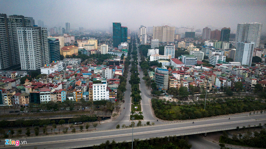 Cảnh vắng vẻ ở Hà Nội sáng mùng 1 Tết