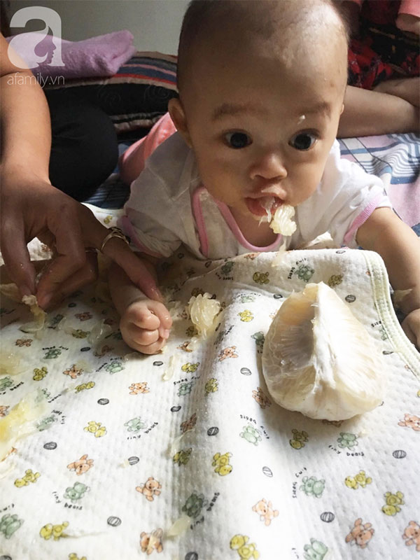 Mẹ trẻ đánh cược mạng sống sinh tứ thai đón mùa xuân đầu tiên bên các con: Tết của em dựa hết vào chồng